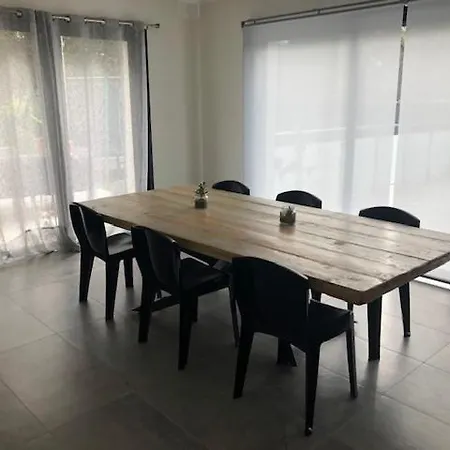 Casa de Férias Tres Agreable Avec Piscine